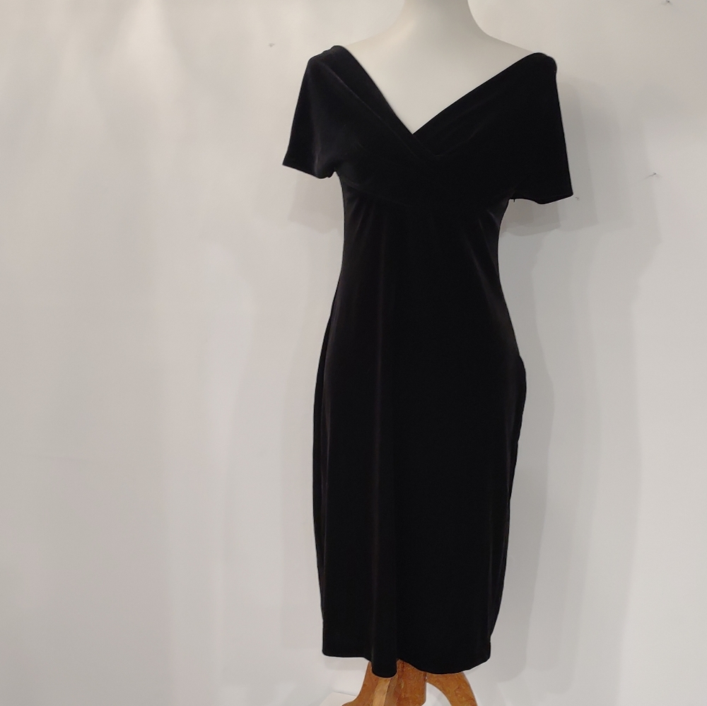 Robbie Bee velvet off the shoulder drop back shoulder midi evening dress